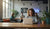 softver developer radeći na laptopu u moderan coworking prostor